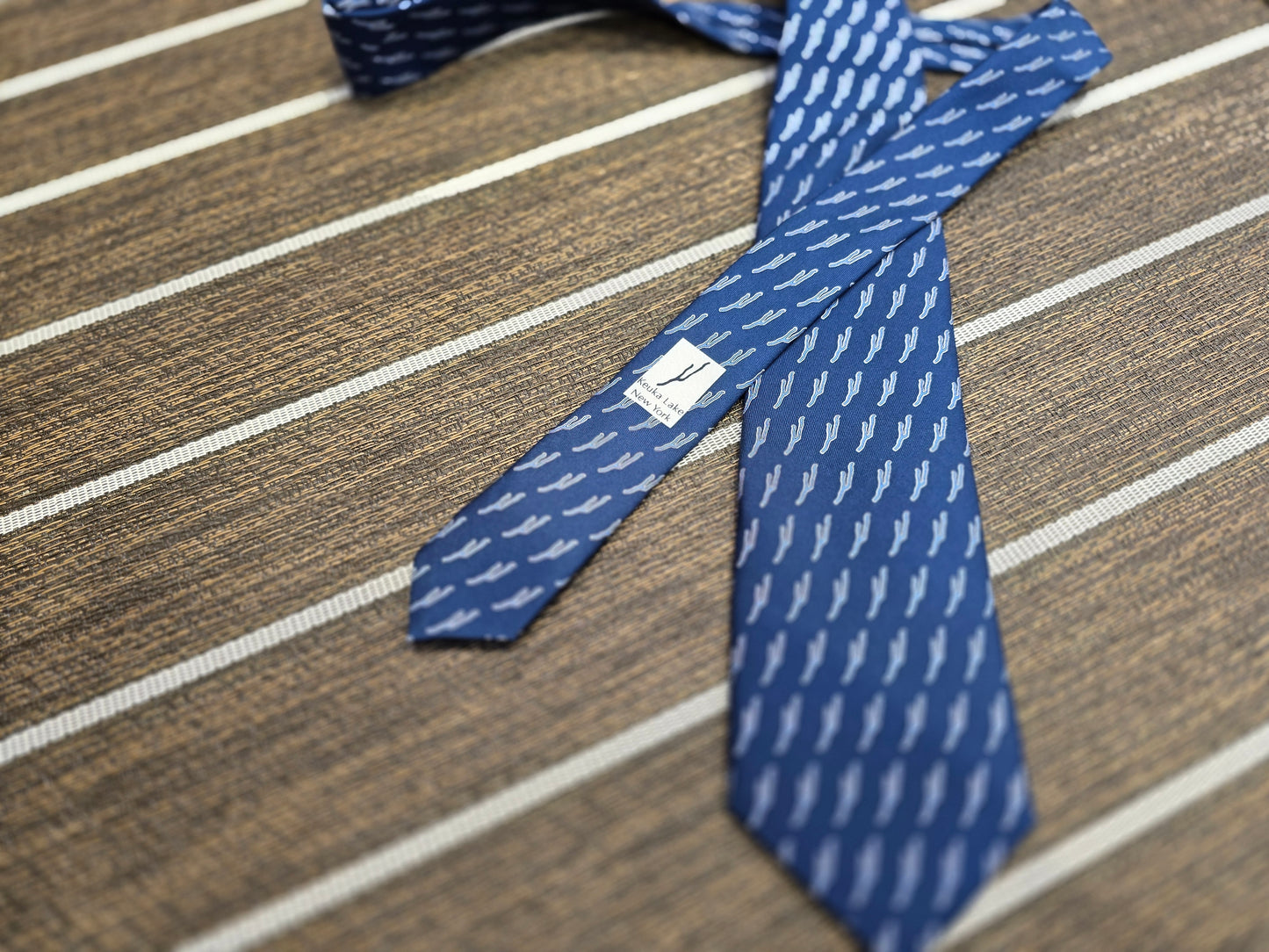 Keuka Lake Vineyard Vines Tie - Navy