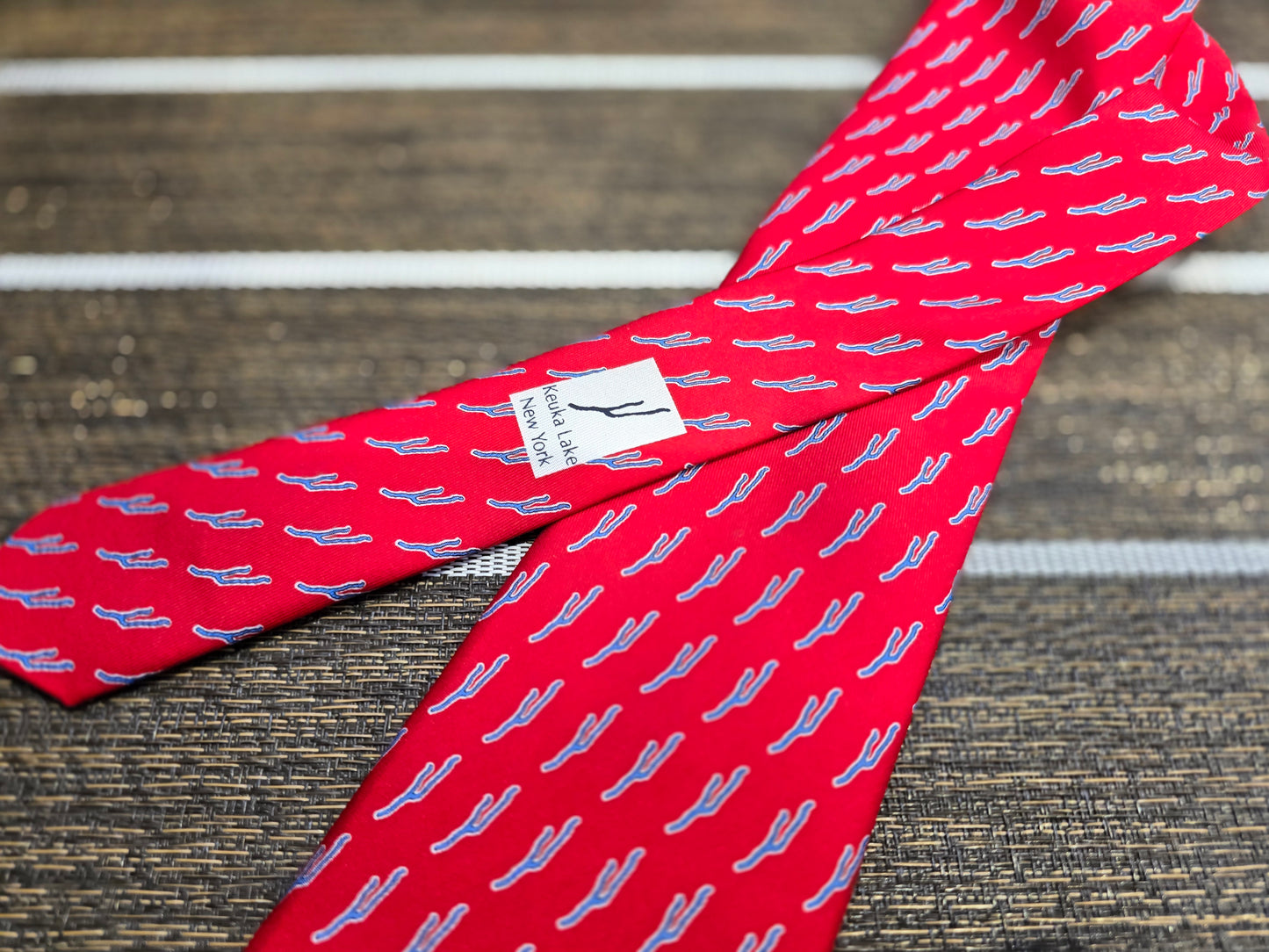 Keuka Lake Vineyard Vines Tie - Red