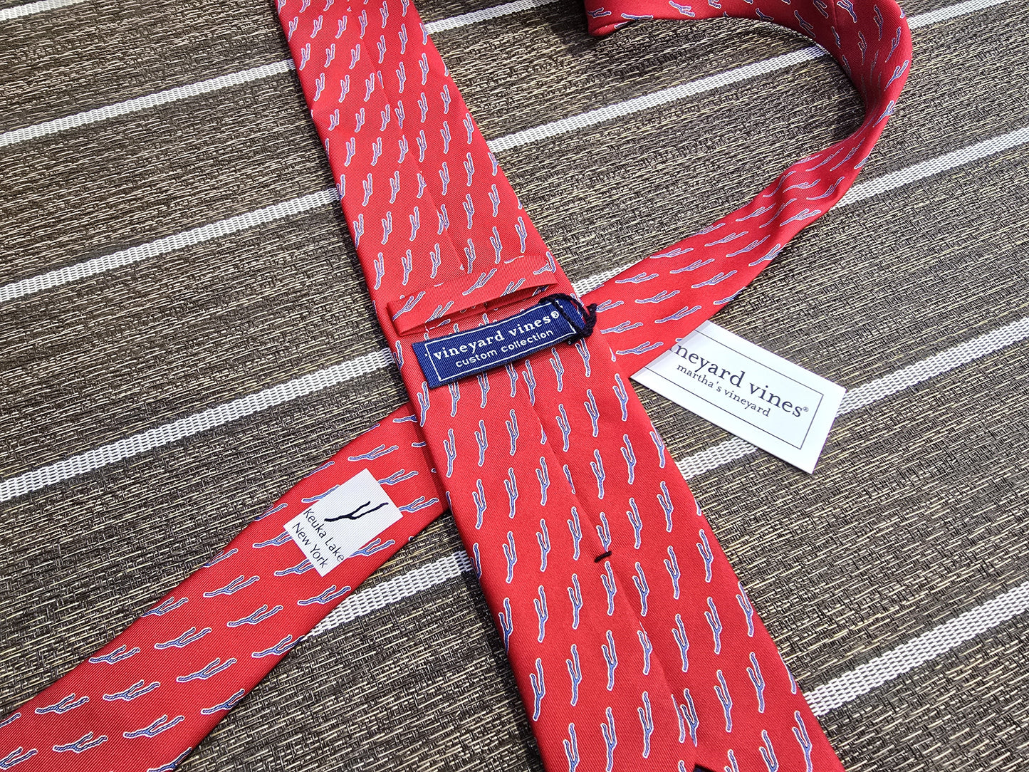 Keuka Lake Vineyard Vines Tie - Red