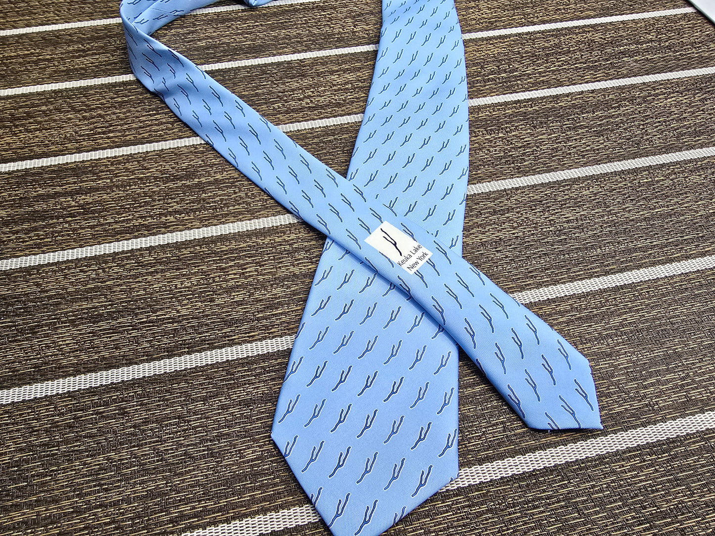 Keuka Lake Vineyard Vines Tie - Light Blue